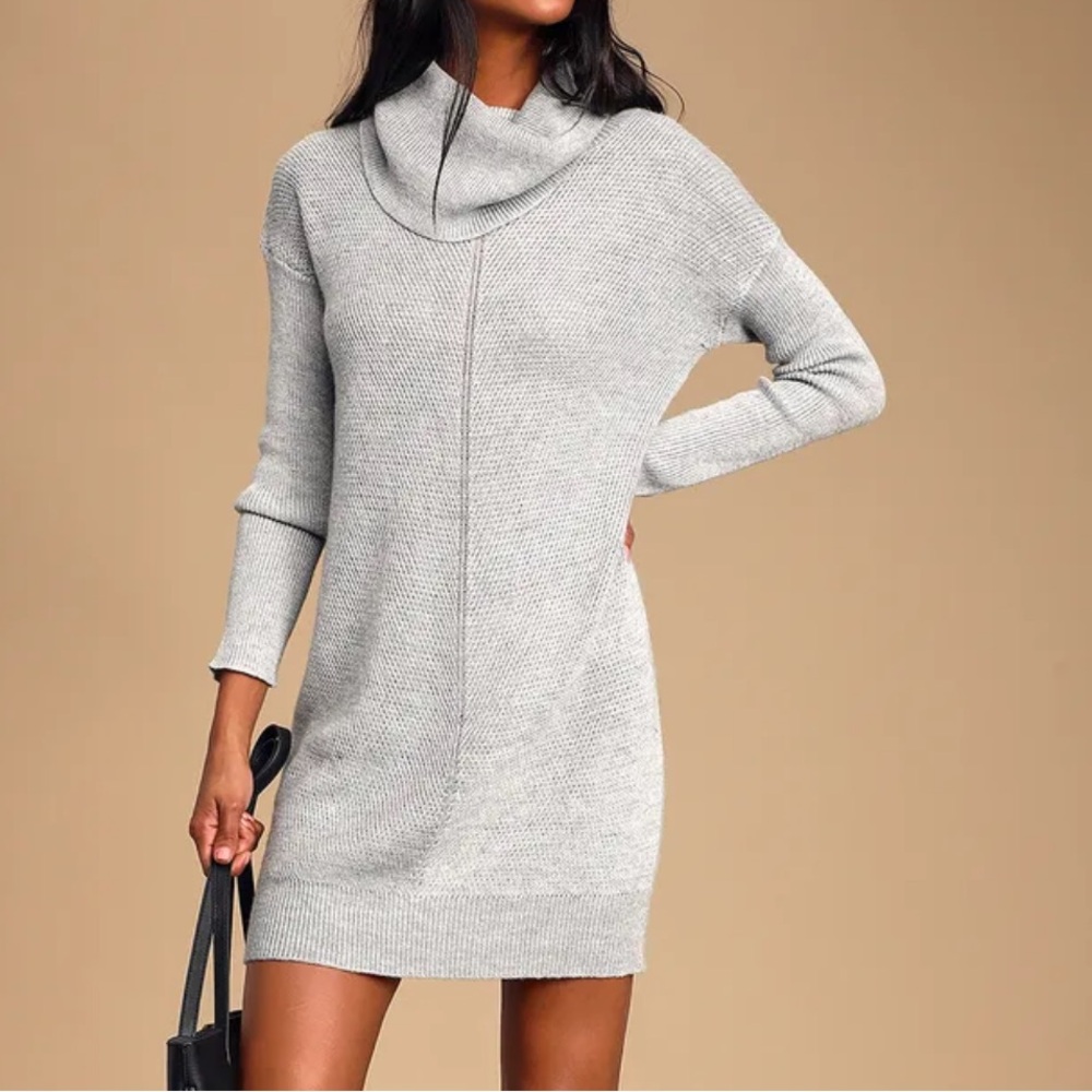 Lulus Tea Reader Light Grey Sweater Dress; size XS